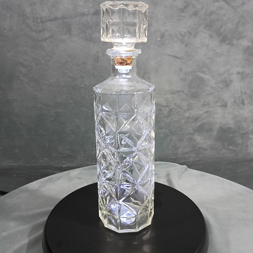 Seagram's Vintage Clear Glass Diamond Cut Geometric Liquor Decanter with Stopper